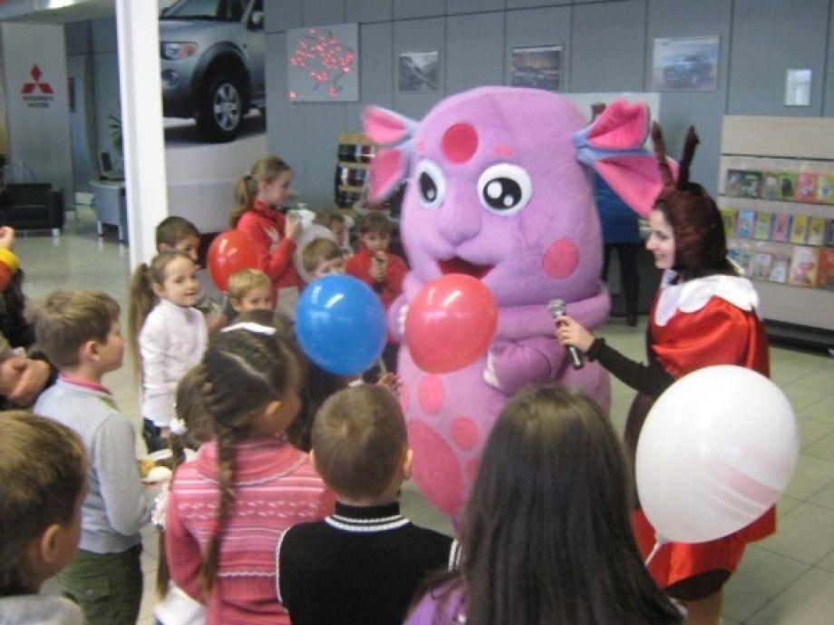 Компанії «НІКО-Захід» та «Захід Моторс» запрошують на казкове свято до дня Святого Миколая!